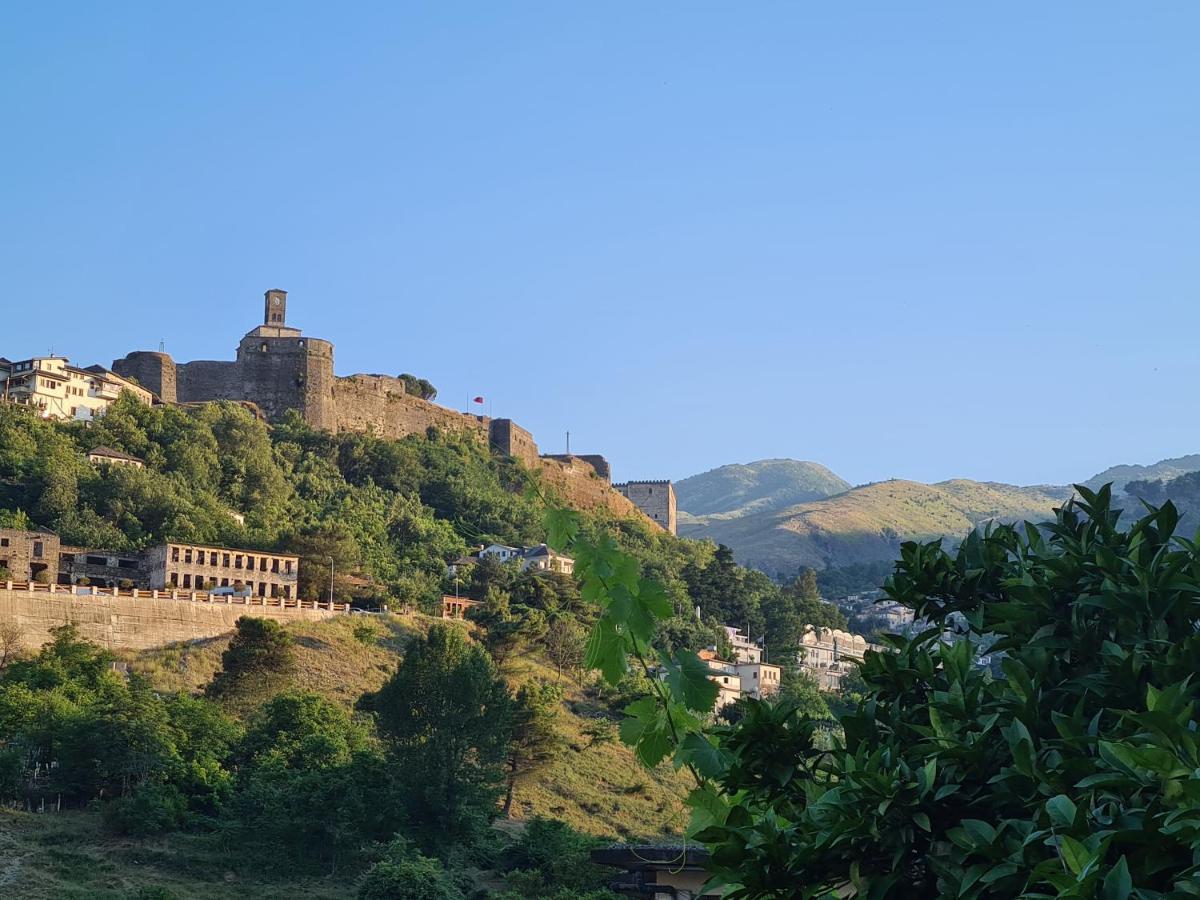 Ned'S Villa Gjirokaster Luaran gambar